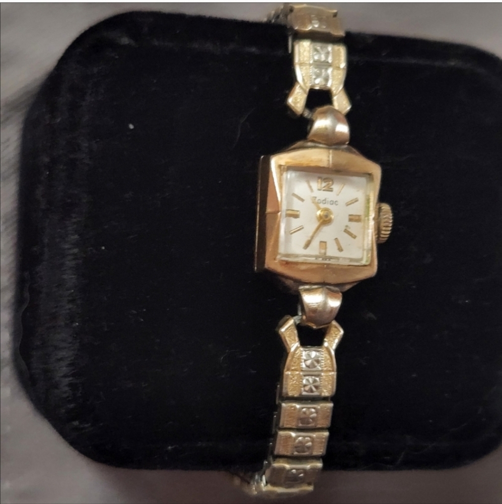 Antique Zodiac Gold Women's Watch Vintage - Picture 4 of 11